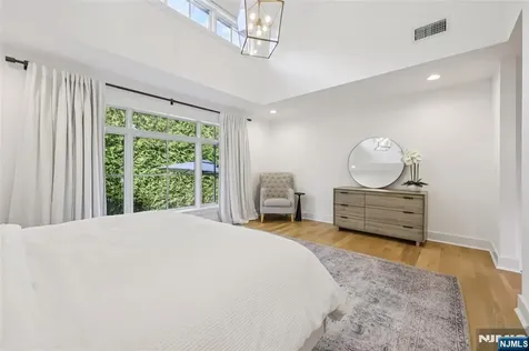 45 Lowell Road Glen Rock NJ 07452