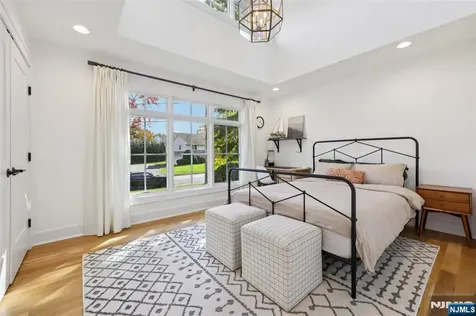 45 Lowell Road Glen Rock NJ 07452