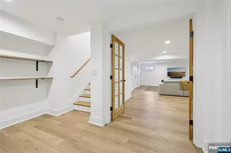 45 Lowell Road Glen Rock NJ 07452