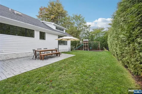 45 Lowell Road Glen Rock NJ 07452