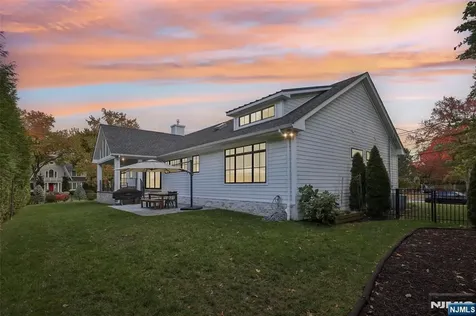 45 Lowell Road Glen Rock NJ 07452