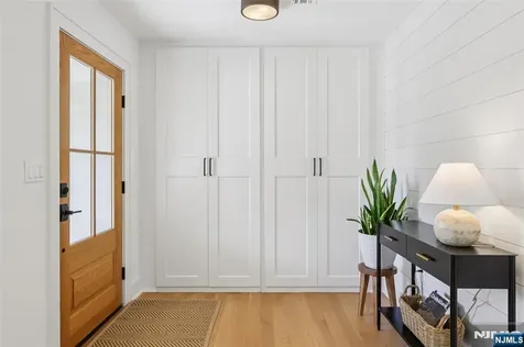 45 Lowell Road Glen Rock NJ 07452