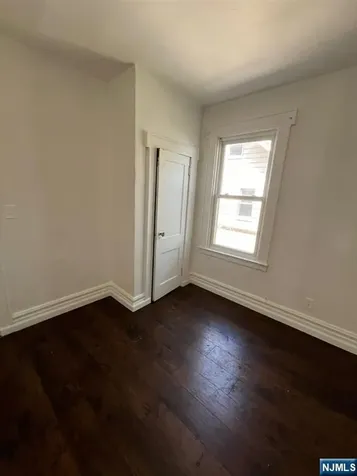 281 Renner Avenue Newark NJ 07112