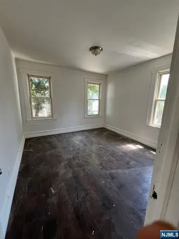 281 Renner Avenue Newark NJ 07112
