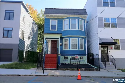 208 22nd Street Irvington NJ 07111