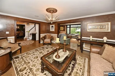191 Cherry Lane Airmont NY 10952