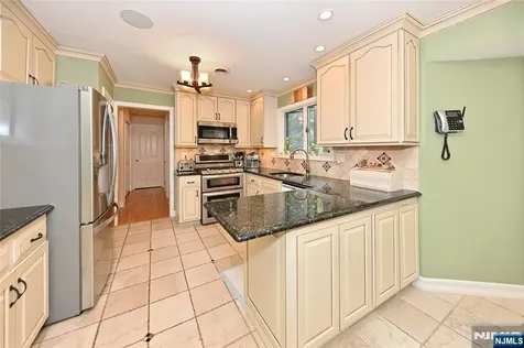 191 Cherry Lane Airmont NY 10952