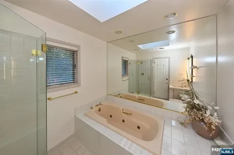 191 Cherry Lane Airmont NY 10952