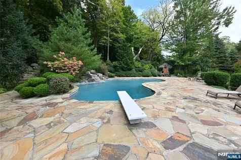 191 Cherry Lane Airmont NY 10952