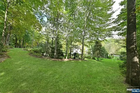 191 Cherry Lane Airmont NY 10952