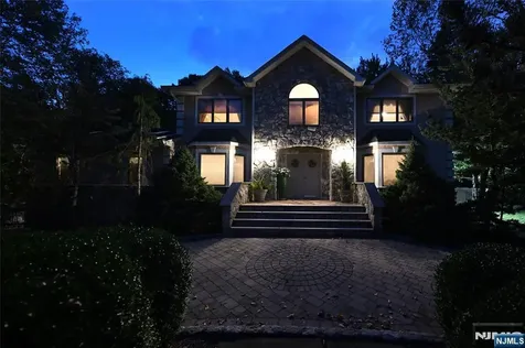 191 Cherry Lane Airmont NY 10952