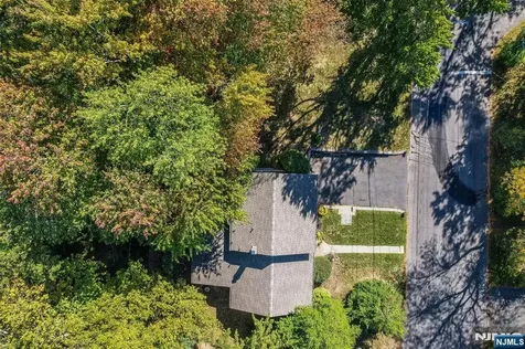 72 Glenwood Avenue Demarest NJ 07627