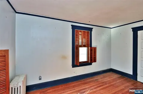164 Clay Avenue Roselle Park NJ 07204