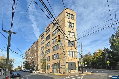1620 Manhattan Avenue Union City NJ 07087