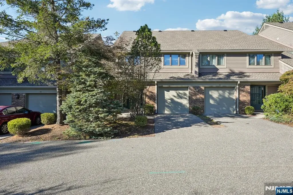 97 Frost Lane Mahwah NJ 07430