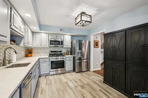 97 Frost Lane Mahwah NJ 07430