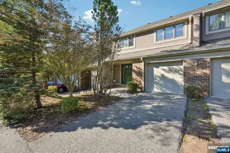 97 Frost Lane Mahwah NJ 07430