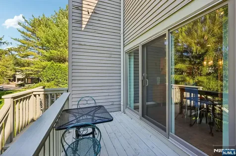 97 Frost Lane Mahwah NJ 07430