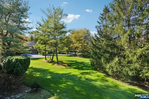 97 Frost Lane Mahwah NJ 07430