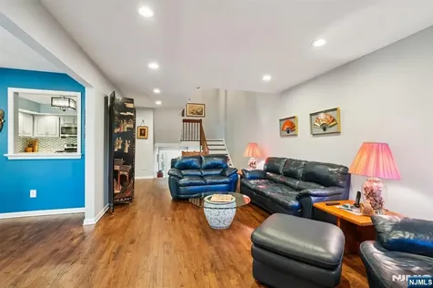 97 Frost Lane Mahwah NJ 07430