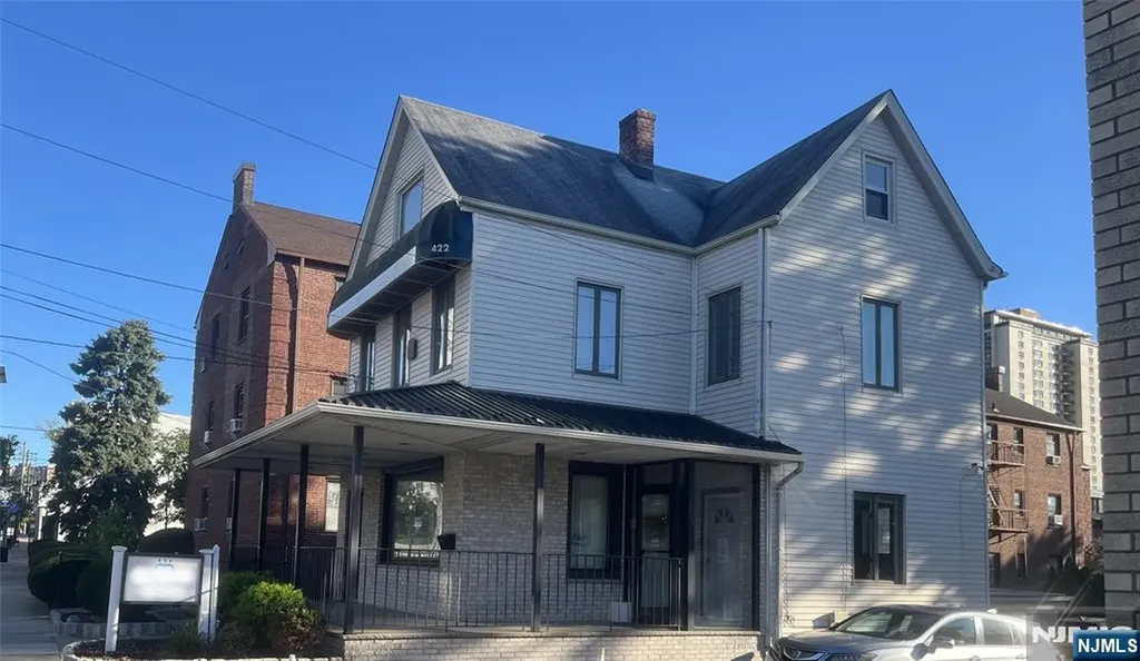 422 Main Street Fort Lee NJ 07024