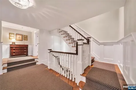 265 West End Avenue Ridgewood NJ 07450