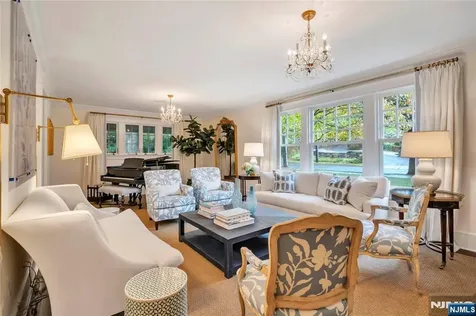 265 West End Avenue Ridgewood NJ 07450