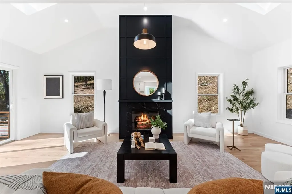 1 Four Corners Road Blairstown NJ 07825