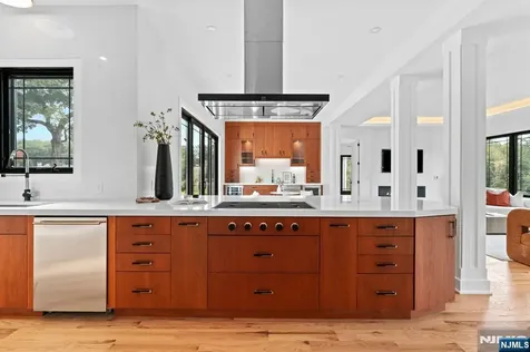 465 Cherry Lane Mendham Borough NJ 07945