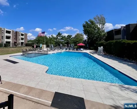 14 River Nutley NJ 07110