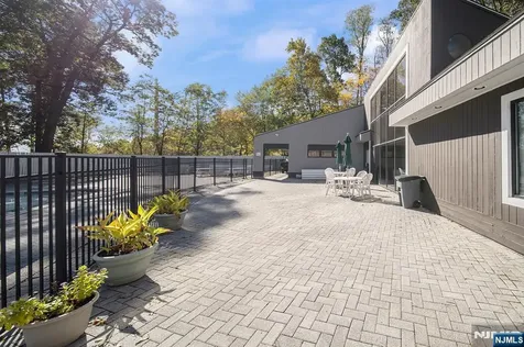 2467 State Route 10 Par-troy Hills Twp. NJ 07950