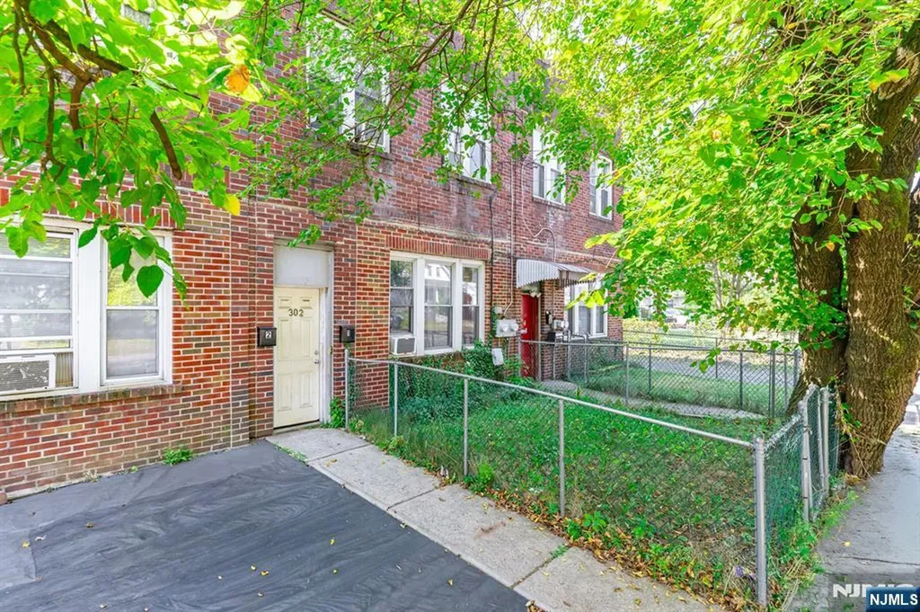 302 Forest Avenue Englewood NJ 07631