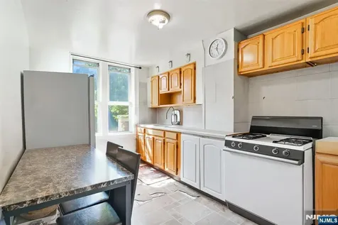 302 Forest Avenue Englewood NJ 07631
