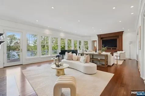 907 Scioto Drive Franklin Lakes NJ 07417