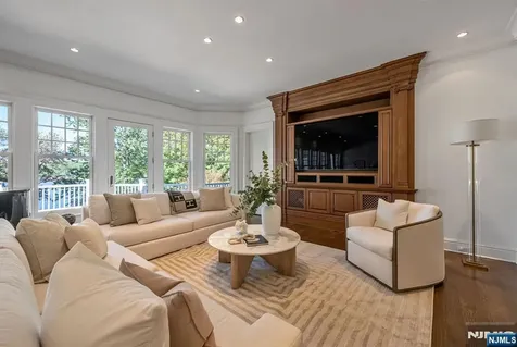 907 Scioto Drive Franklin Lakes NJ 07417