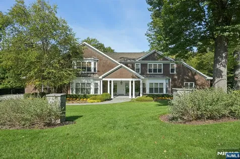 907 Scioto Drive Franklin Lakes NJ 07417
