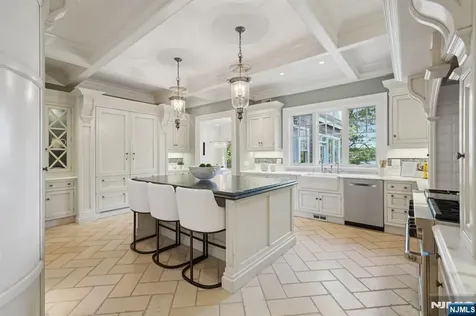907 Scioto Drive Franklin Lakes NJ 07417