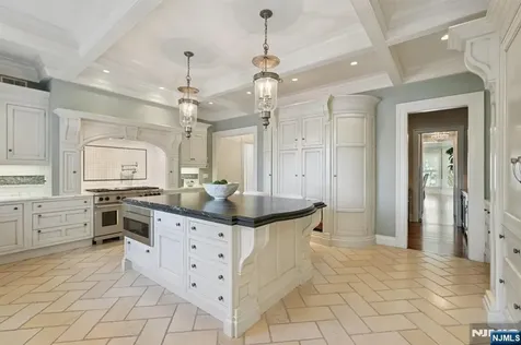 907 Scioto Drive Franklin Lakes NJ 07417