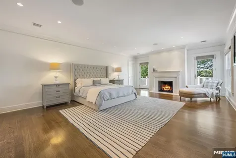 907 Scioto Drive Franklin Lakes NJ 07417