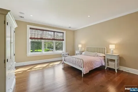 907 Scioto Drive Franklin Lakes NJ 07417