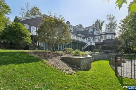 907 Scioto Drive Franklin Lakes NJ 07417