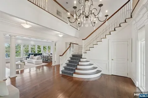 907 Scioto Drive Franklin Lakes NJ 07417