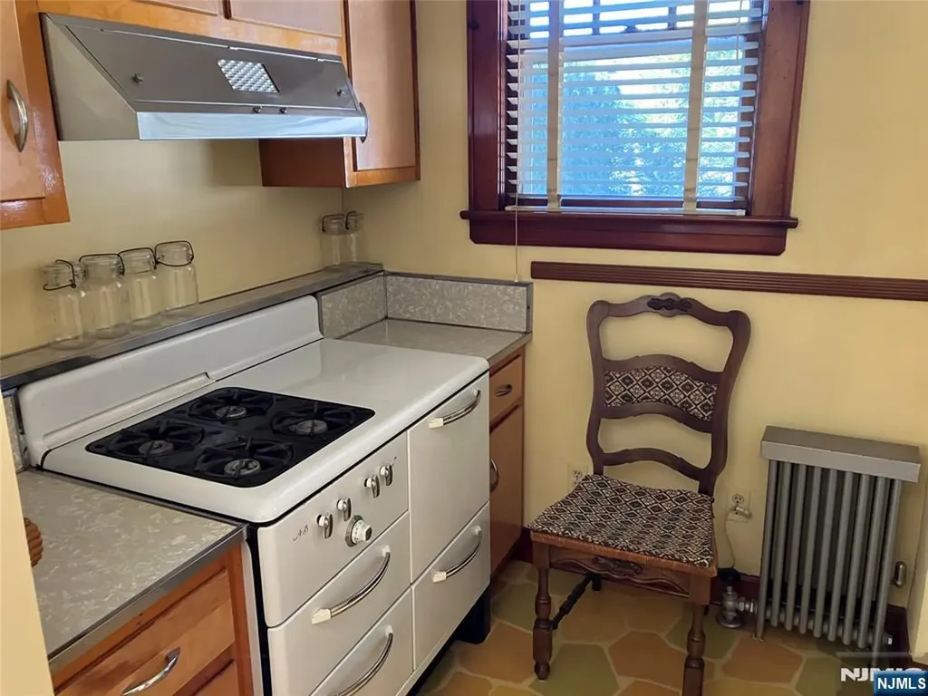 83 Melwex Street Belleville NJ 07109