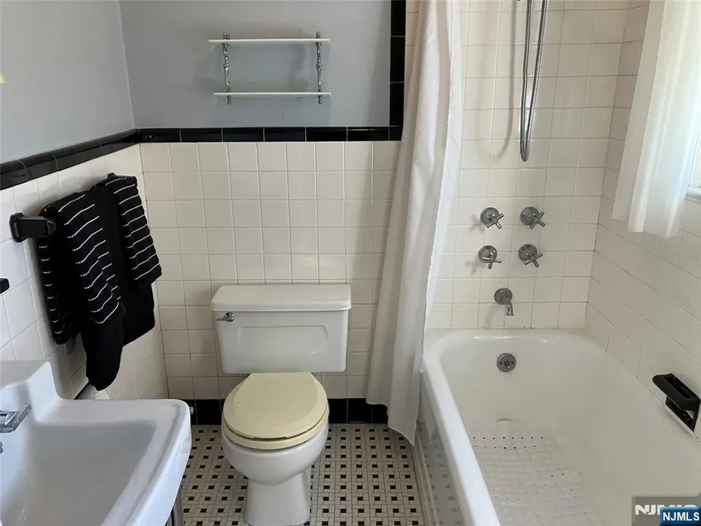 83 Melwex Street Belleville NJ 07109