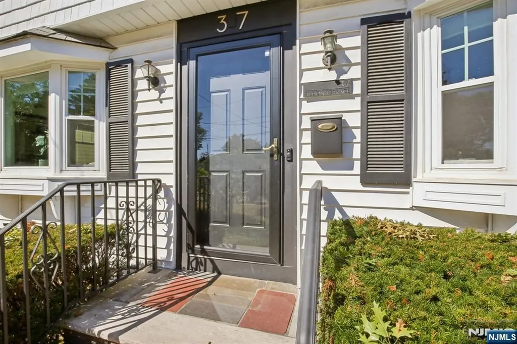 37 Aldon Terrace Bloomfield NJ 07003
