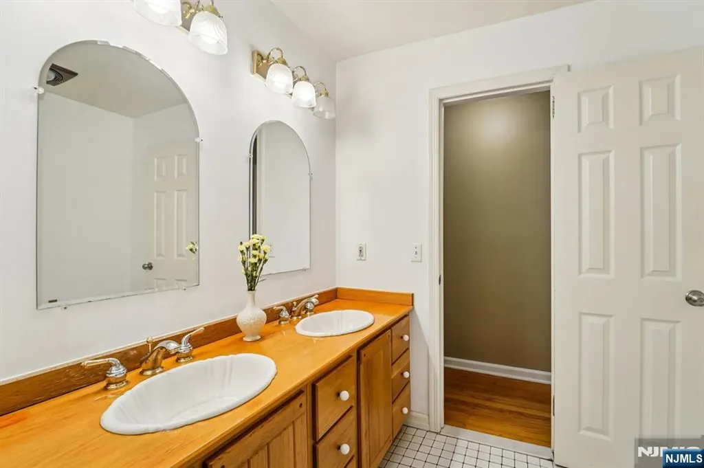 300 Park Avenue Allendale NJ 07401