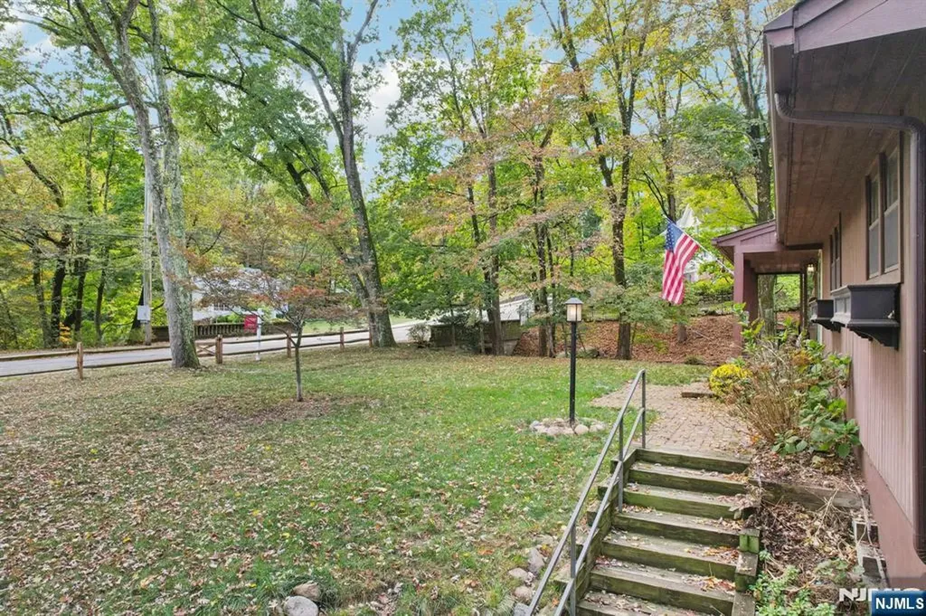 300 Park Avenue Allendale NJ 07401