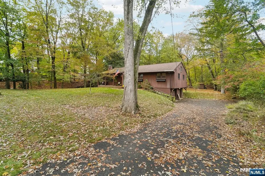 300 Park Avenue Allendale NJ 07401