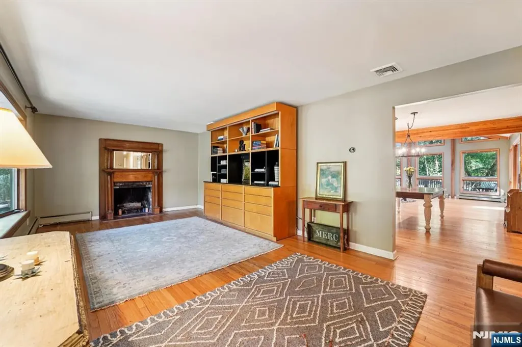 300 Park Avenue Allendale NJ 07401