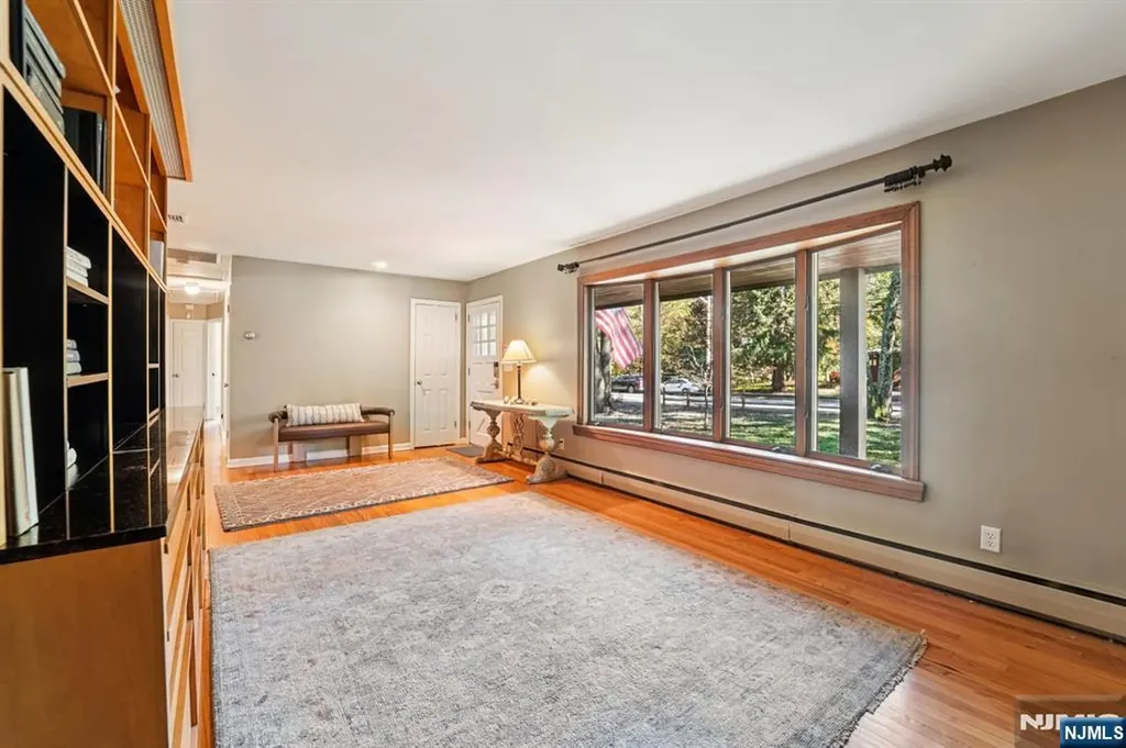 300 Park Avenue Allendale NJ 07401